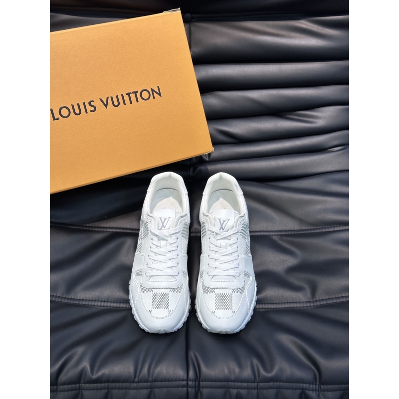 l**is V*t*n sneakers